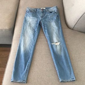 Madewell 9in high rise Skinny Skinny jeans.